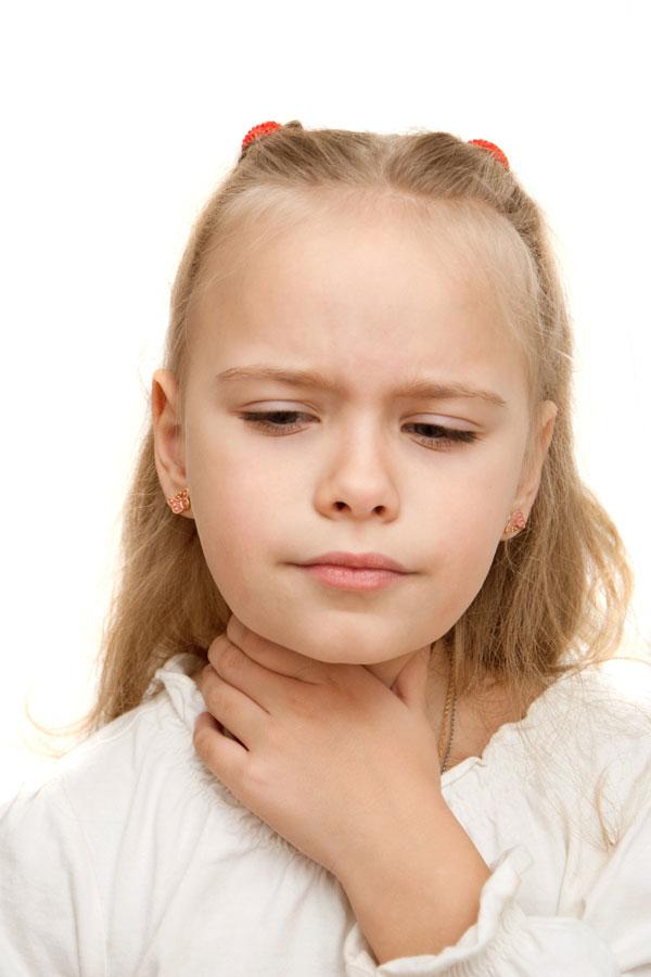 Боль в горле у ребенка