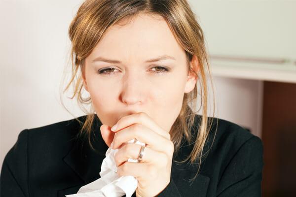 Боль в горле першение и кашель у женщины